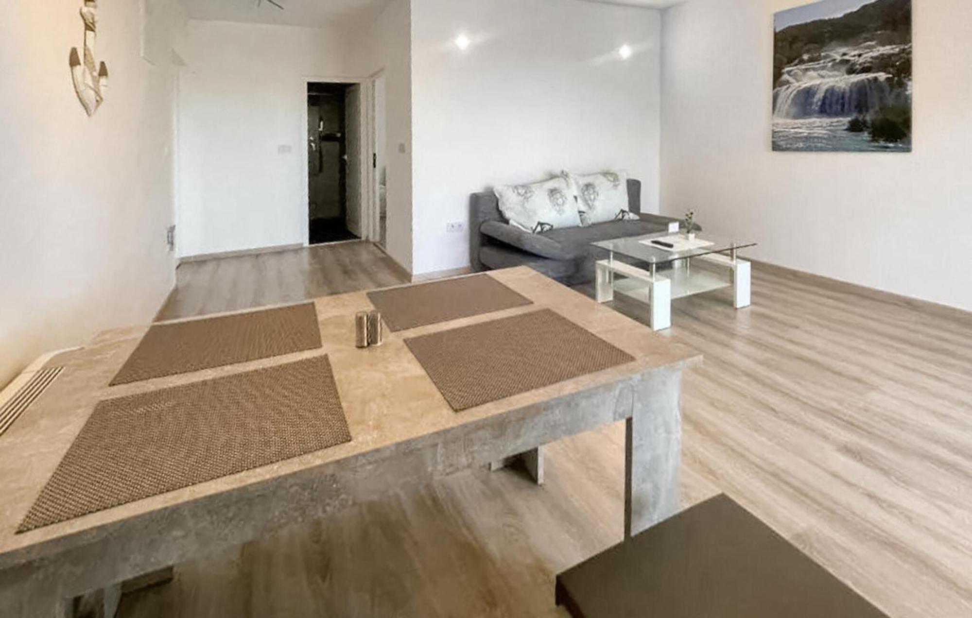 Beautiful Apartment In Bibinje With Wifi Bagian luar foto